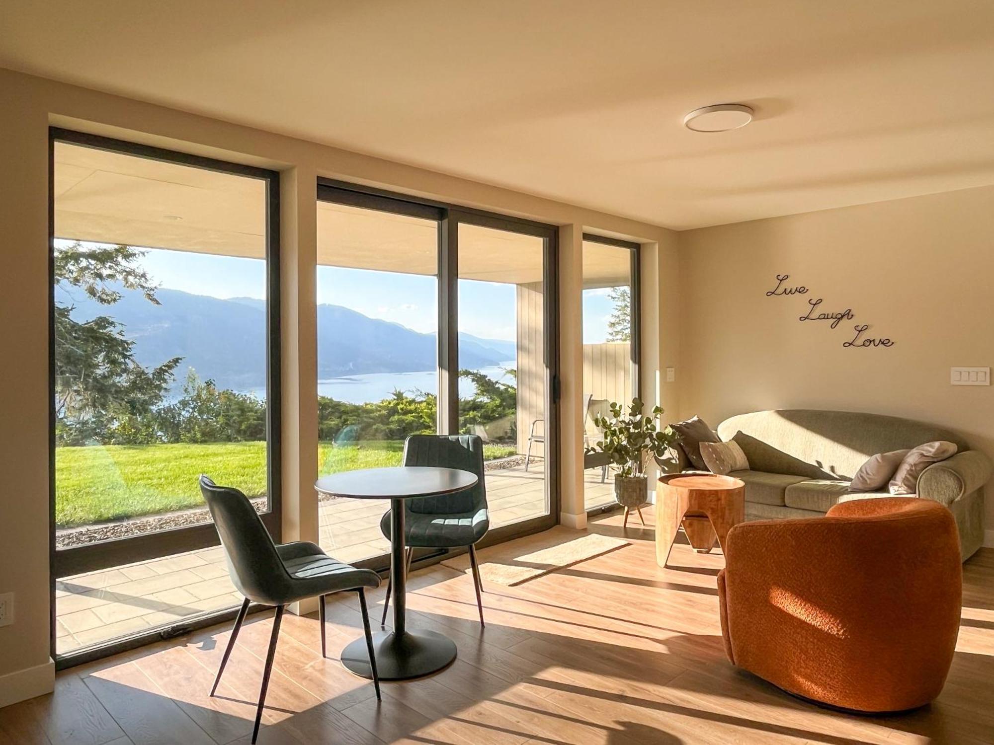 Kelowfornia Lakeview Retreat Kelowna Luaran gambar
